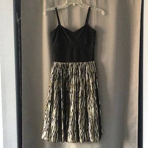 ERIN - glowing dress